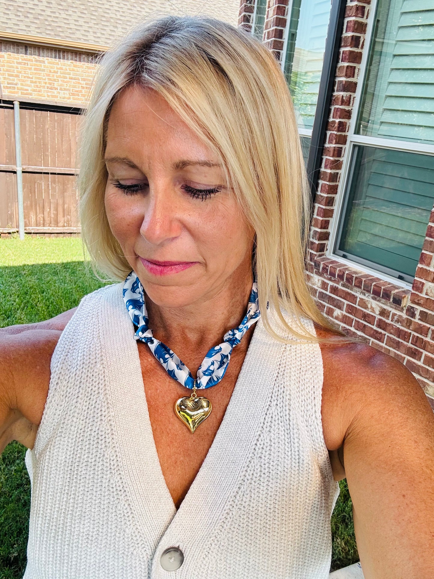 Bubble Heart Bobcat Scarf Necklace